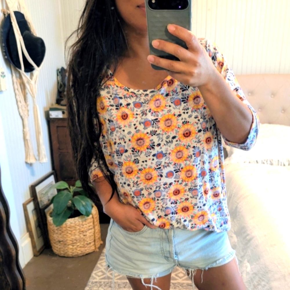 Lularoe Boho Sunflower Floral Print Women's Top T Shirt Large Flowy